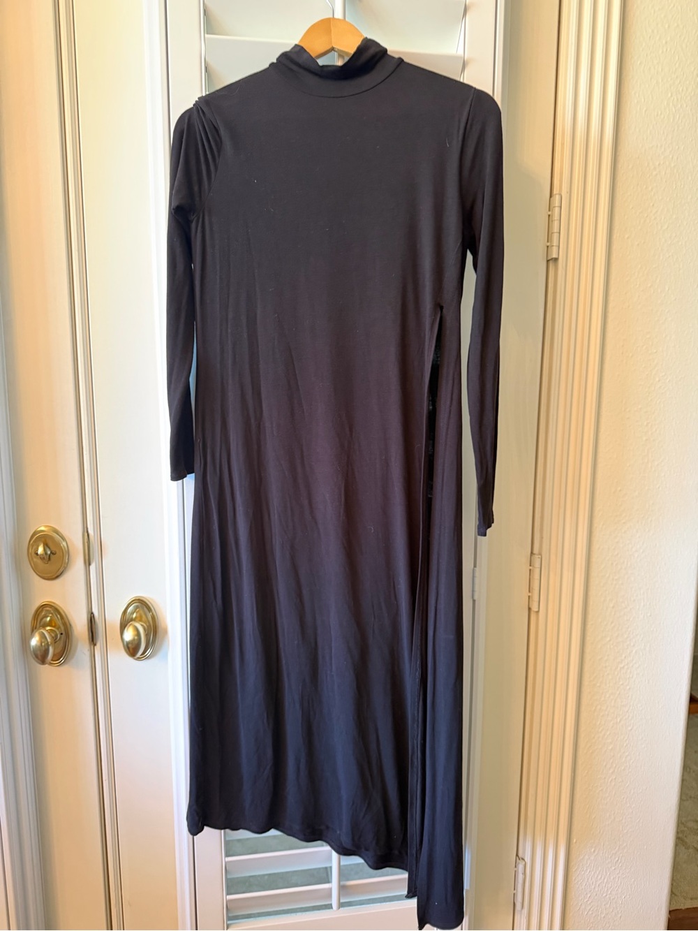 Women's Asymmetrical Black Long-Sleeve Maxi Dress